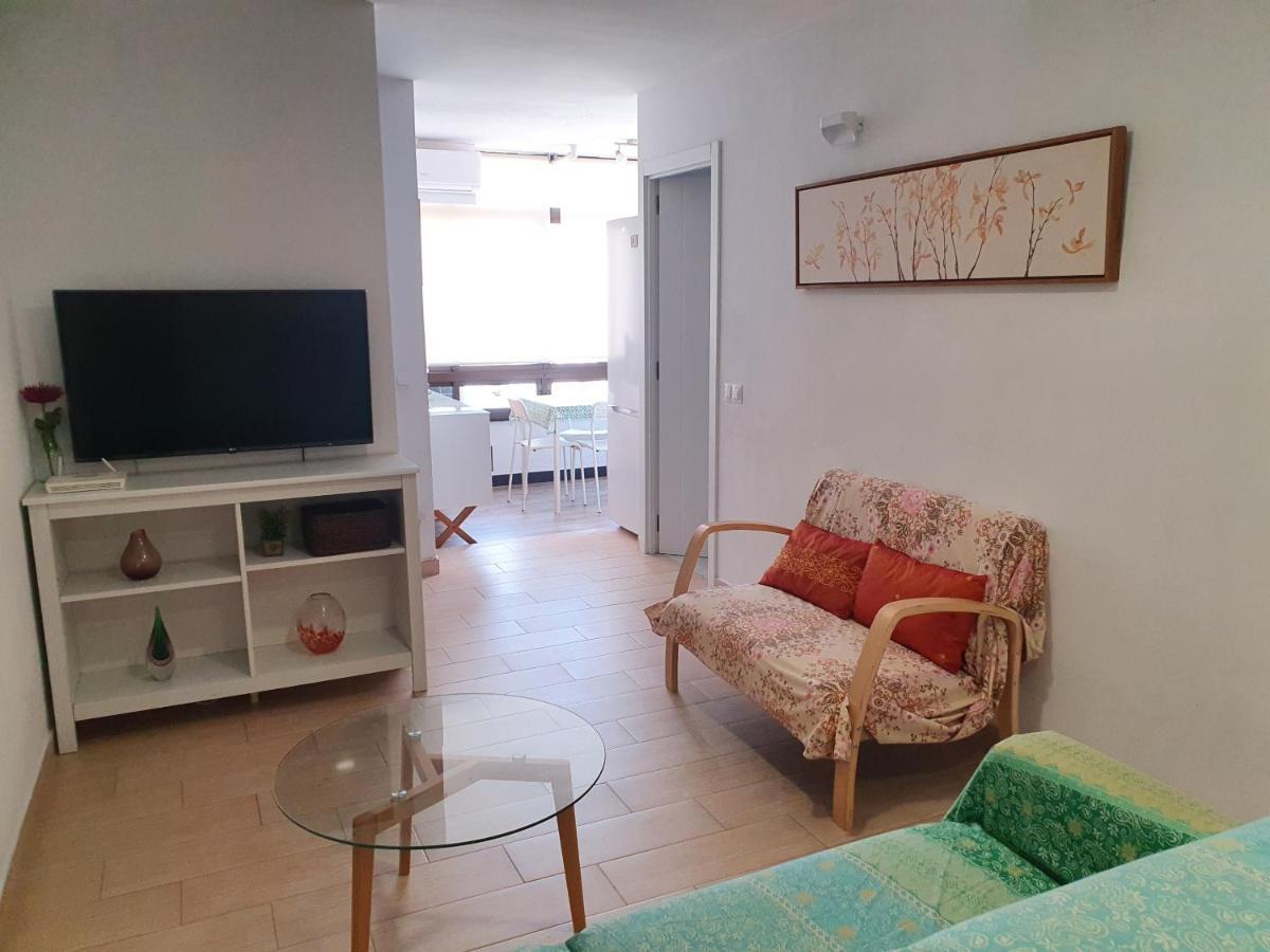 Apartamento Junto Al Puerto De Fuengirola Apartamento Exterior foto