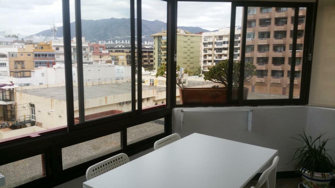 Apartamento Junto Al Puerto De Fuengirola Apartamento Exterior foto